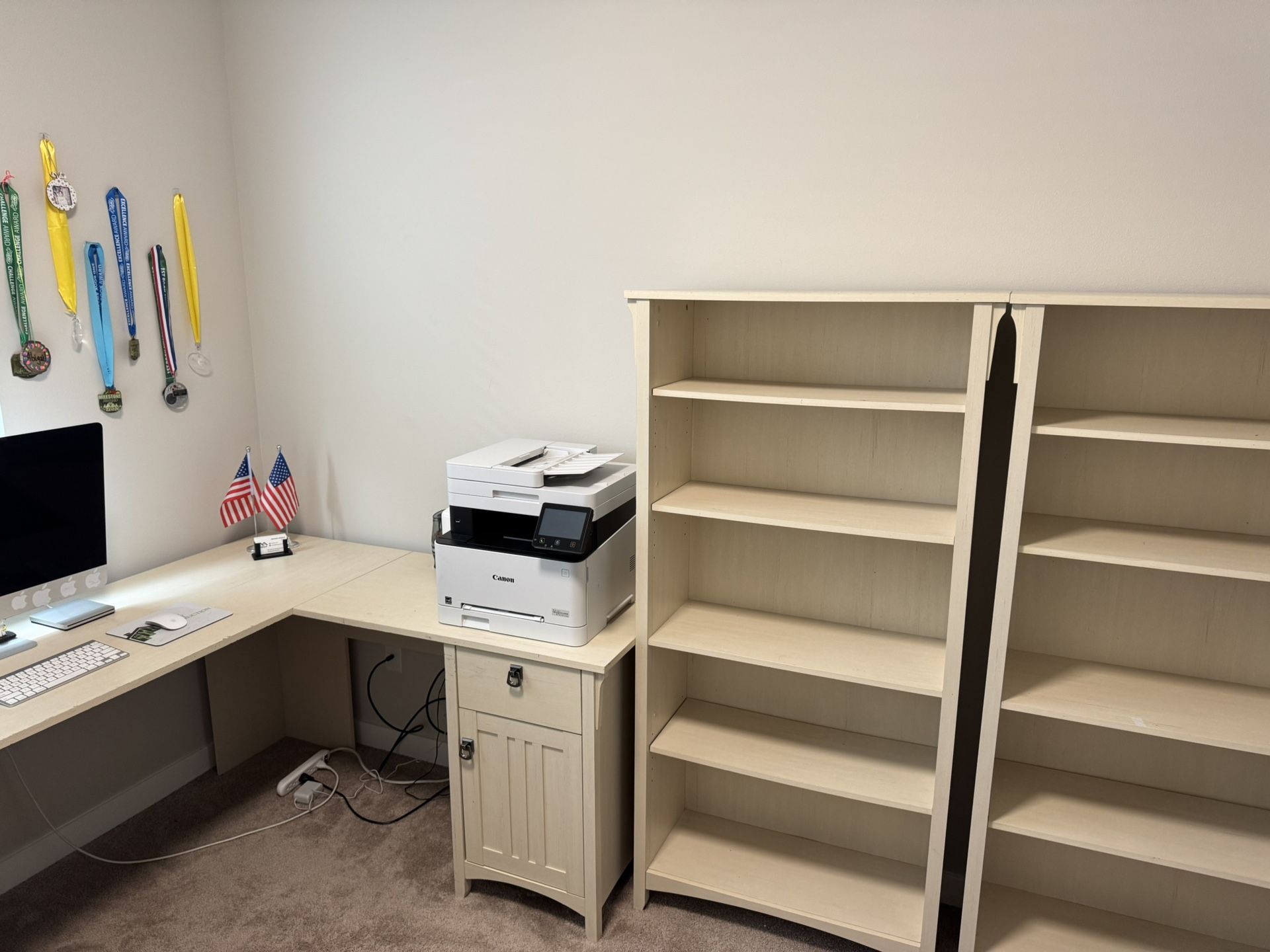 Desk With A 2 Bookshelf