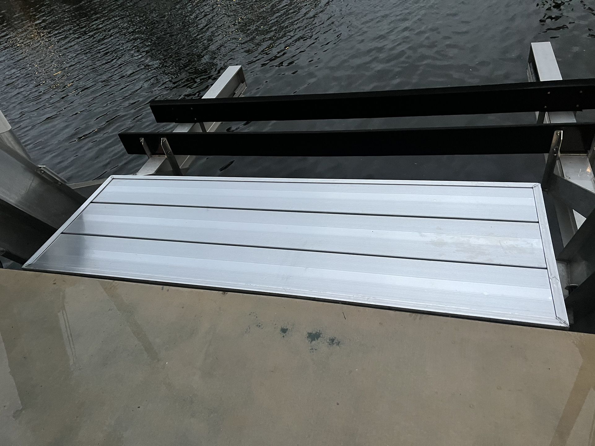 Boat Lift Aluminum Boarding Platform