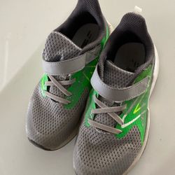 New Balance Little Kids 