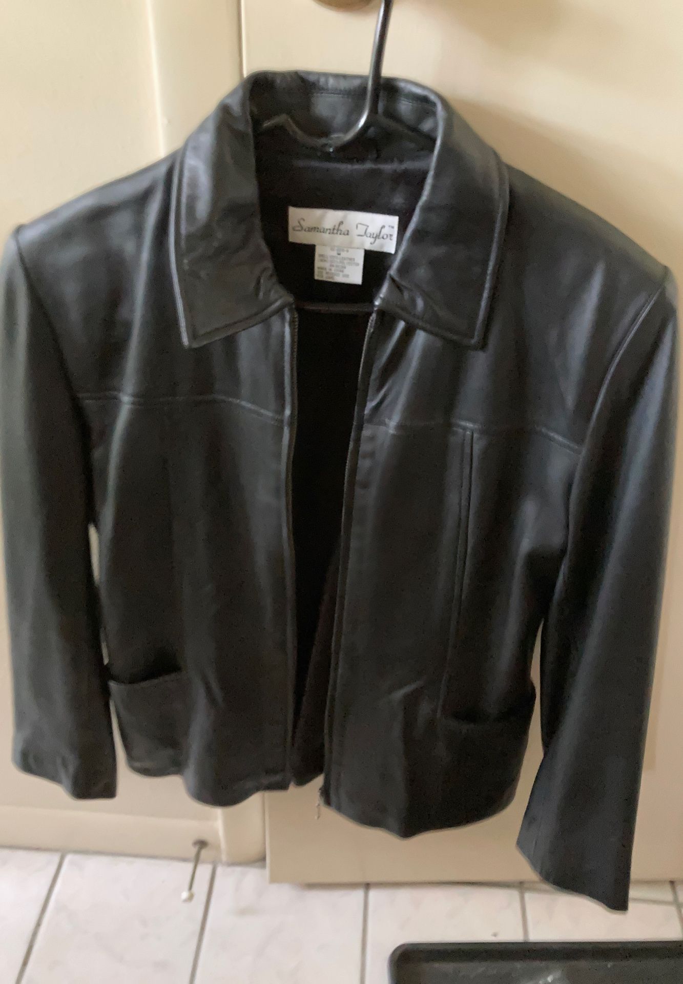 Leather jacket Soft Size Medium Like New