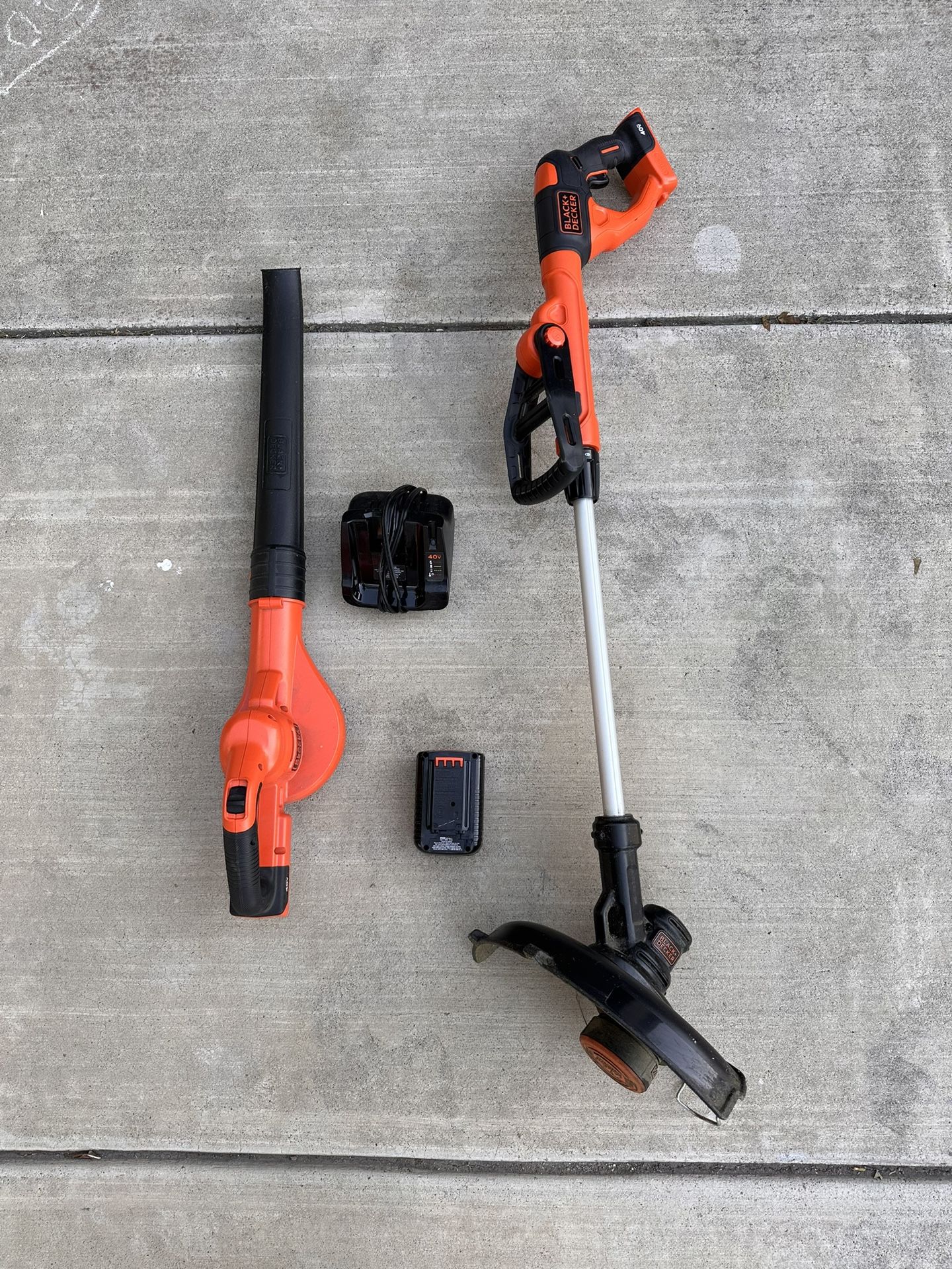 BLACK+DECKER 40V Max Cordless Sweeper & String Trimmer Combo Kit (LCC340C)