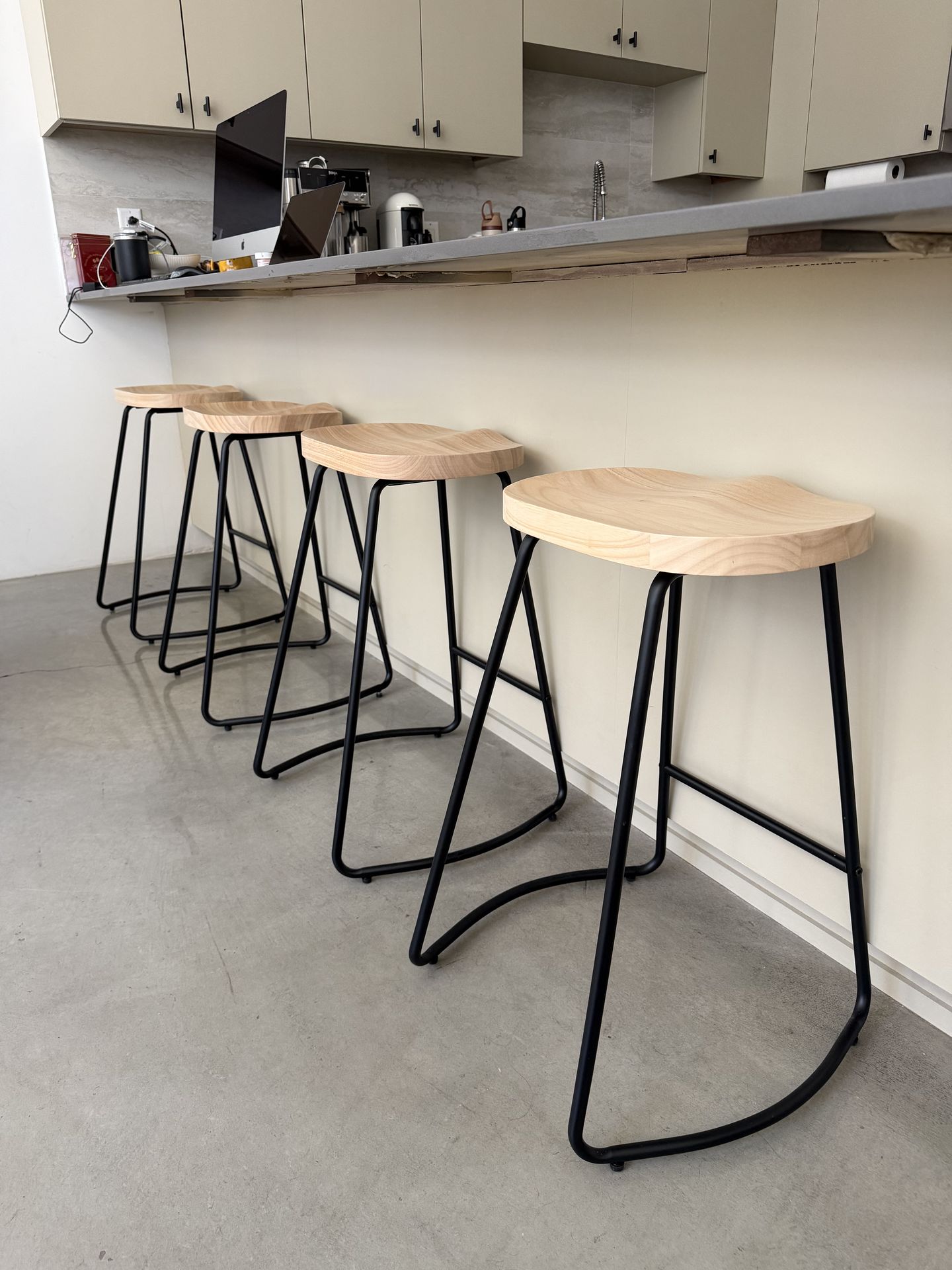 4 Wooden Bar Stools