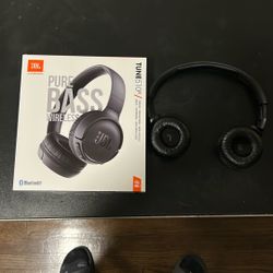 JBL Pure Bass Bluetooth Headphones