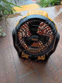 DeWalt job site fan