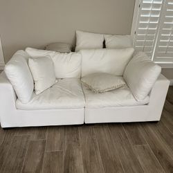 5 Piece Sectional Cloud Couch Great Condition