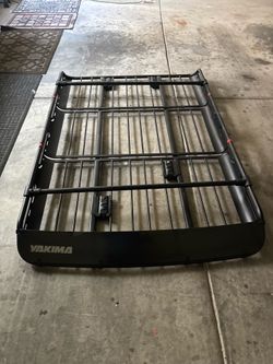 Yakima Off Grid Roof Cargo Basket