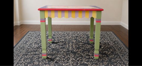 Kids table (free)