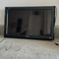 Sony Bravia LCD TV 32 Inches.