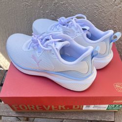 Puma Sneakers Women’s size US 7.5