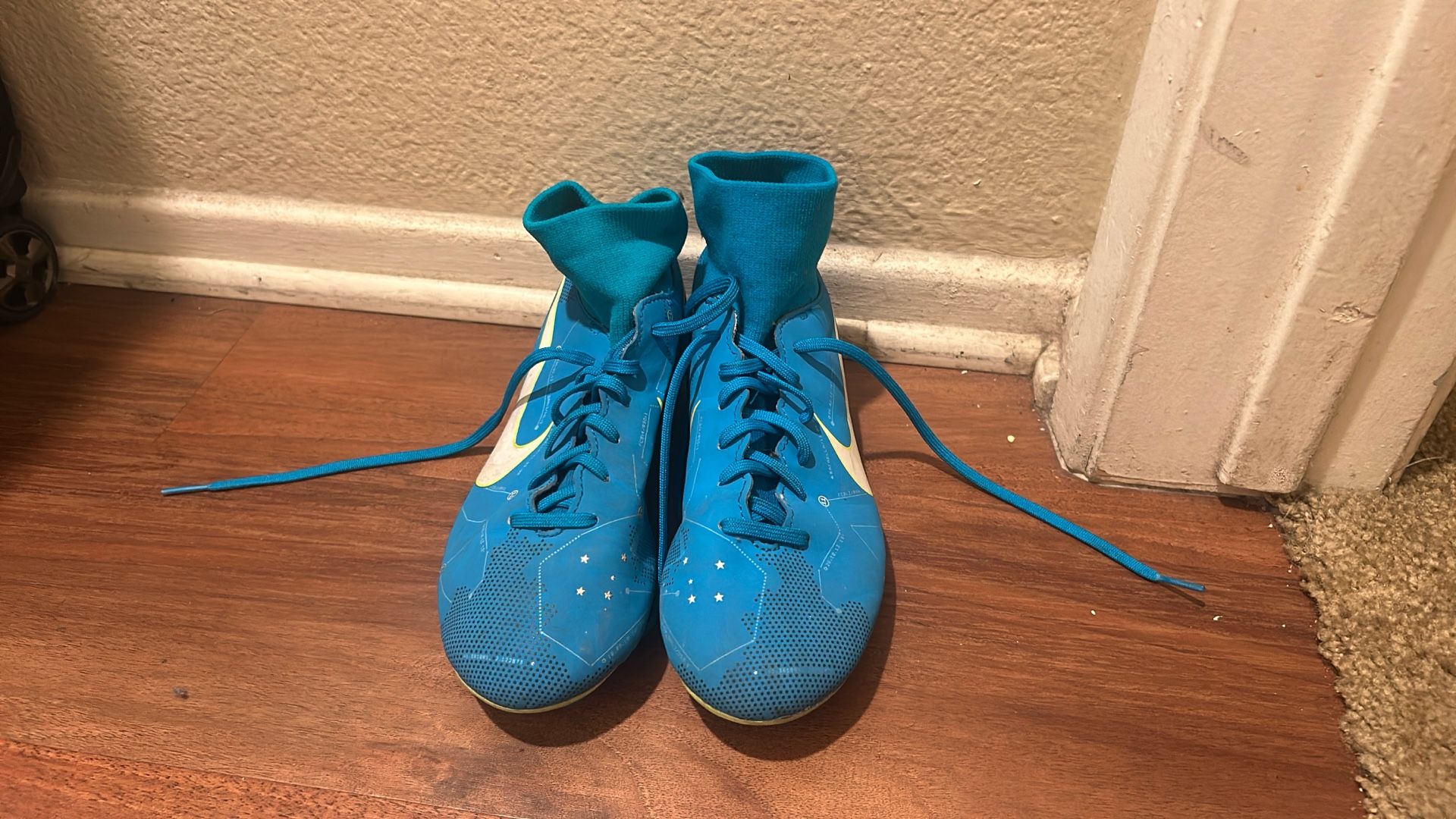 Nike Mercurial soccer cleats size 4.5Youth