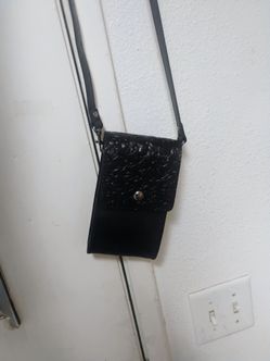small leather crossbody pouch
