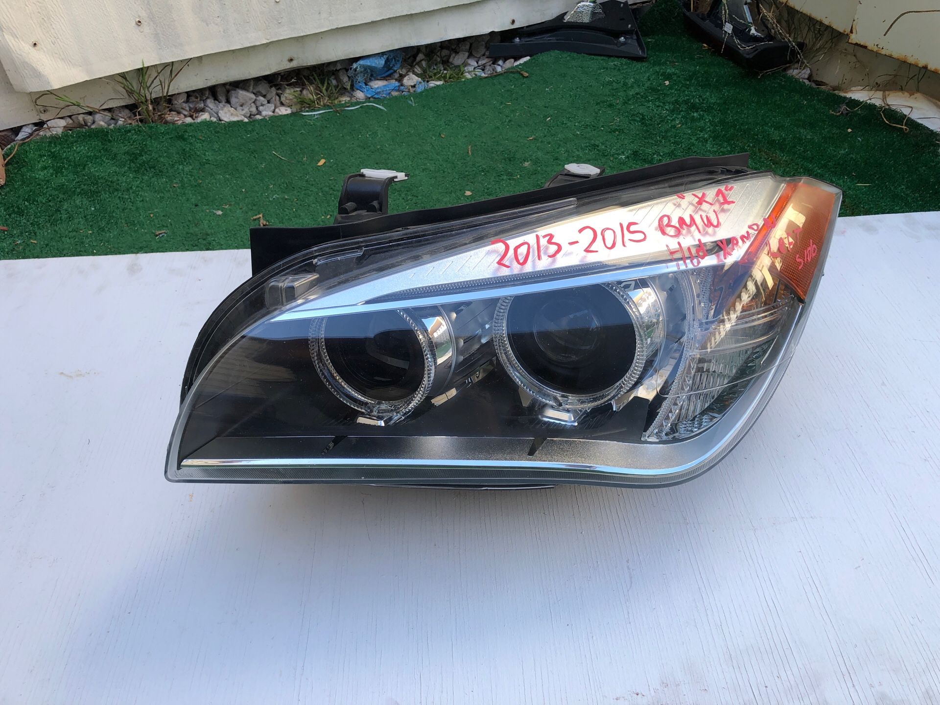 2013-2014-2015 BMW X1 HEADLIGHT LEFT DRIVER SIDE HID XENON OEM USED