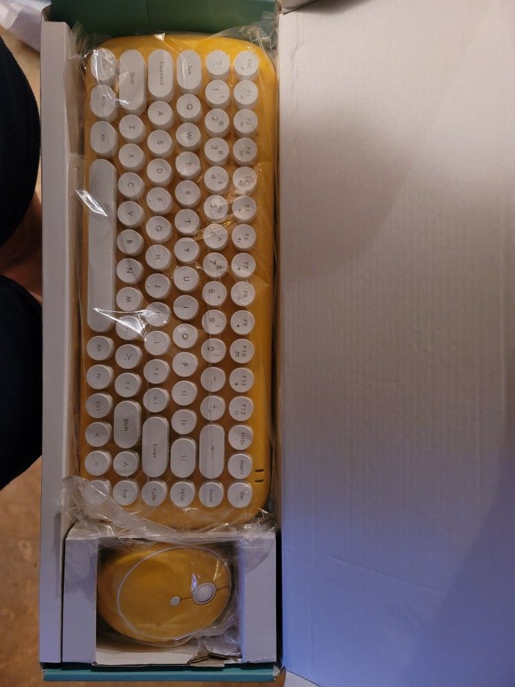 Wireless Keyboard With Mouse
