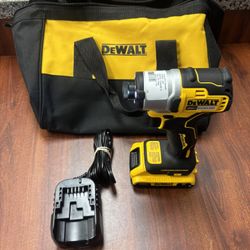 Dewalt Impact Driver W/batt/bag 