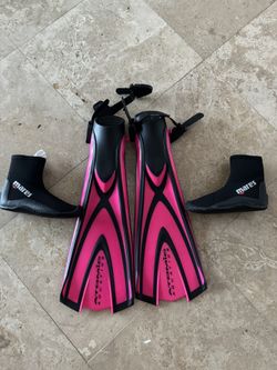 Atomic BladeFin Dive Fins And Mares boots 