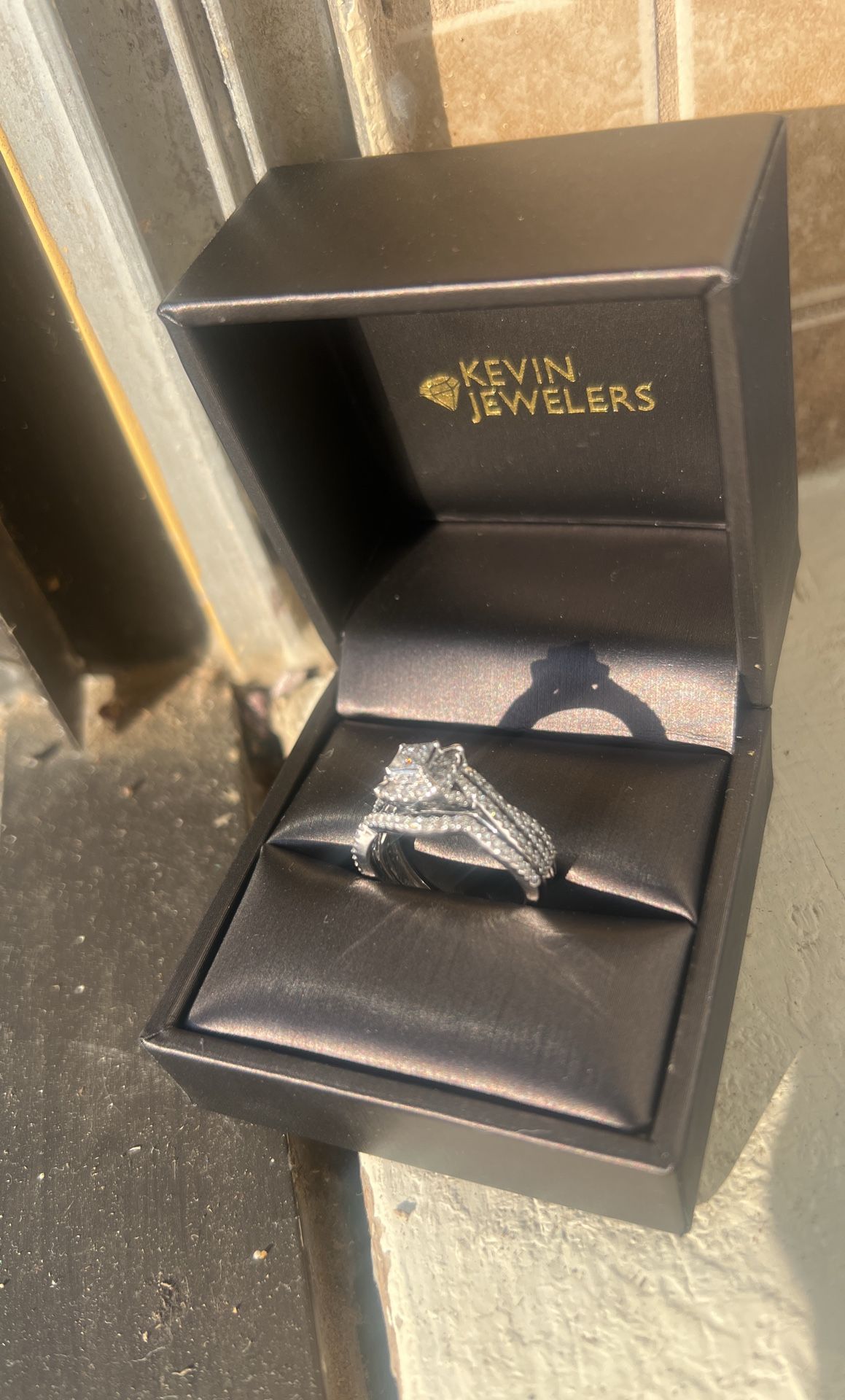 Engagement& wedding ring