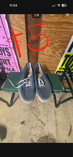 Free 10.5 men’s blue vans