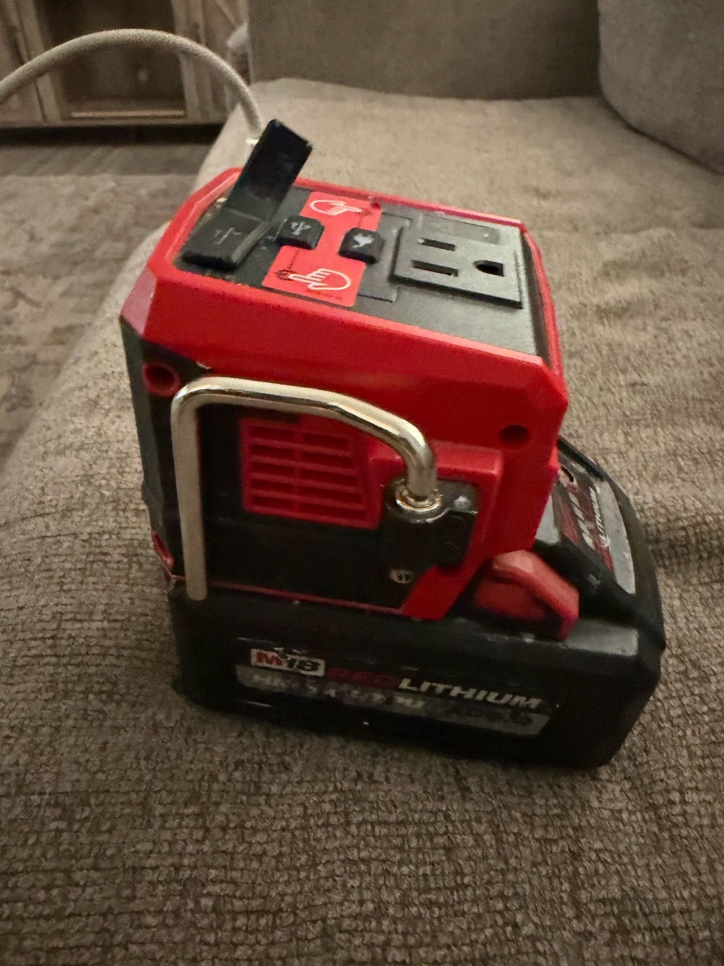 Milwaukee inverter