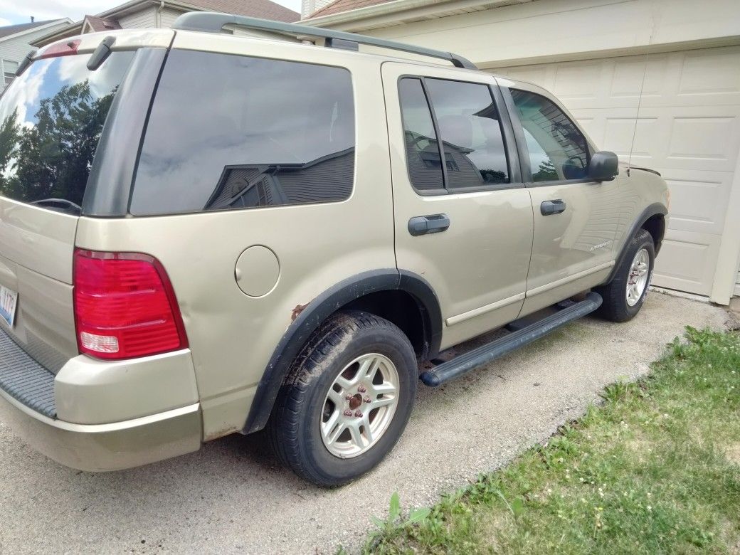 2002 Ford Explorer