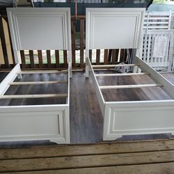 Wood white twin size bed frame