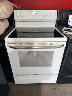 Frigidaire stove Electric white