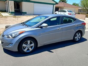 2013 Hyundai elantra
