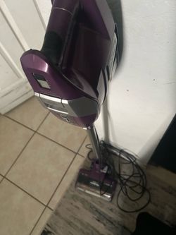 Shark Rocket Zero-M Vacuum — Works Great!