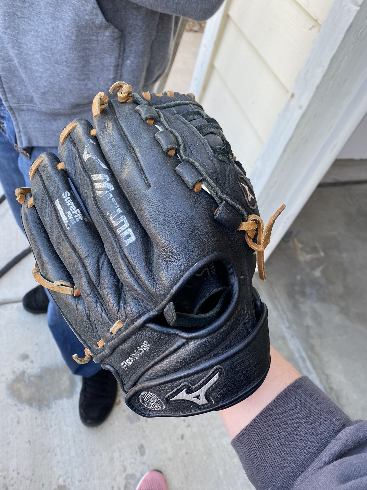 Baseball kids glove