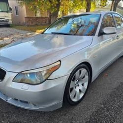 2004 BMW 530i