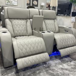 I’m Jon Green, Wayne’s Home Sales Representative🌟Boyington Power Reclining Gray Leather Sofa, Power Reclining Gray Loveseat 