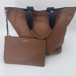 Very Large Calvin Klein Tote Bag & Wristlet Combo 
