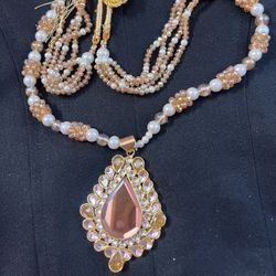 Vintage Necklace 