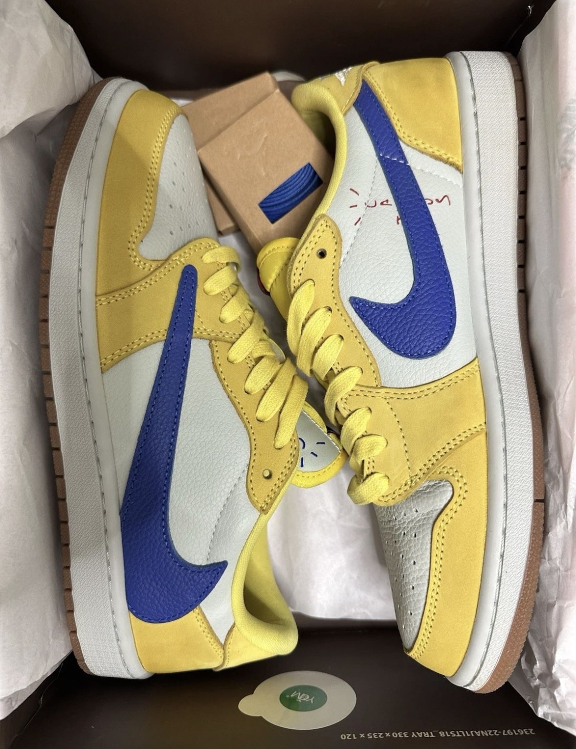 Air Jordan 1 Low Canary