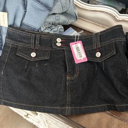 Edikted Mini Skort (Brand New With Tag)