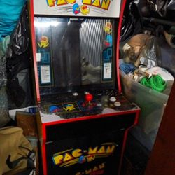 1up PacMan Arcade Game