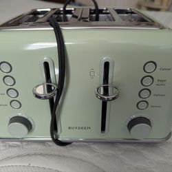 DT640 4-Slice Toaster, Extra Wide Slots with High Lift Lever, Removal Crumb Tray, 7-Shade Settings, Cozy Greenish