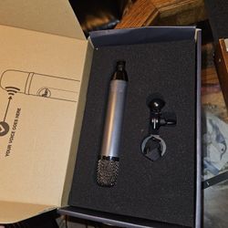 blue ember condenser mic (like new in box)