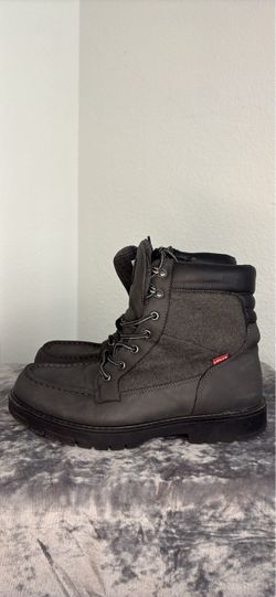 Levi’s Men’s Black Boots (9)