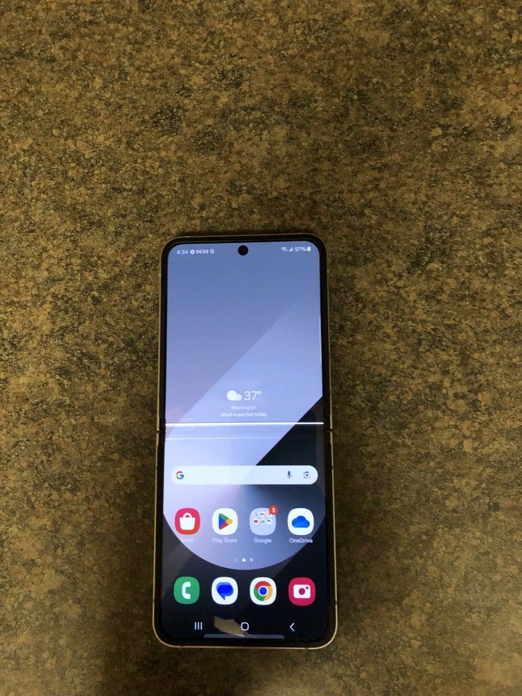 Samsung Galaxy Z Flip6 SM-F741U T-Mobile Unlocked 256GB Silver