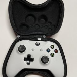 Xbox One Controller With Case