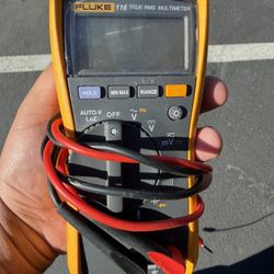 Fluke Digital Multimeter 