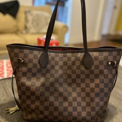Louis Vuitton Never full 
