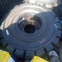 Forklift Tires 