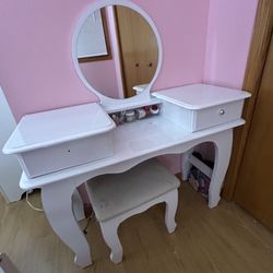 Girls Vanity