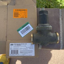 Zurn Walkins Water pressure reducing valve 1 1/4 inch R and 3XLDULU