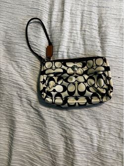 Y2K Vintage COACH Signature Small Wristlet / Accessory Pouch – Black & White
