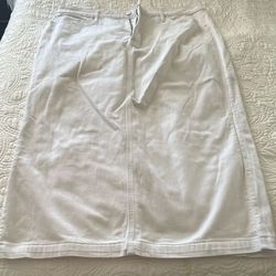 Women's white denim skirt