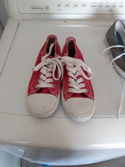 Tennis Shoes