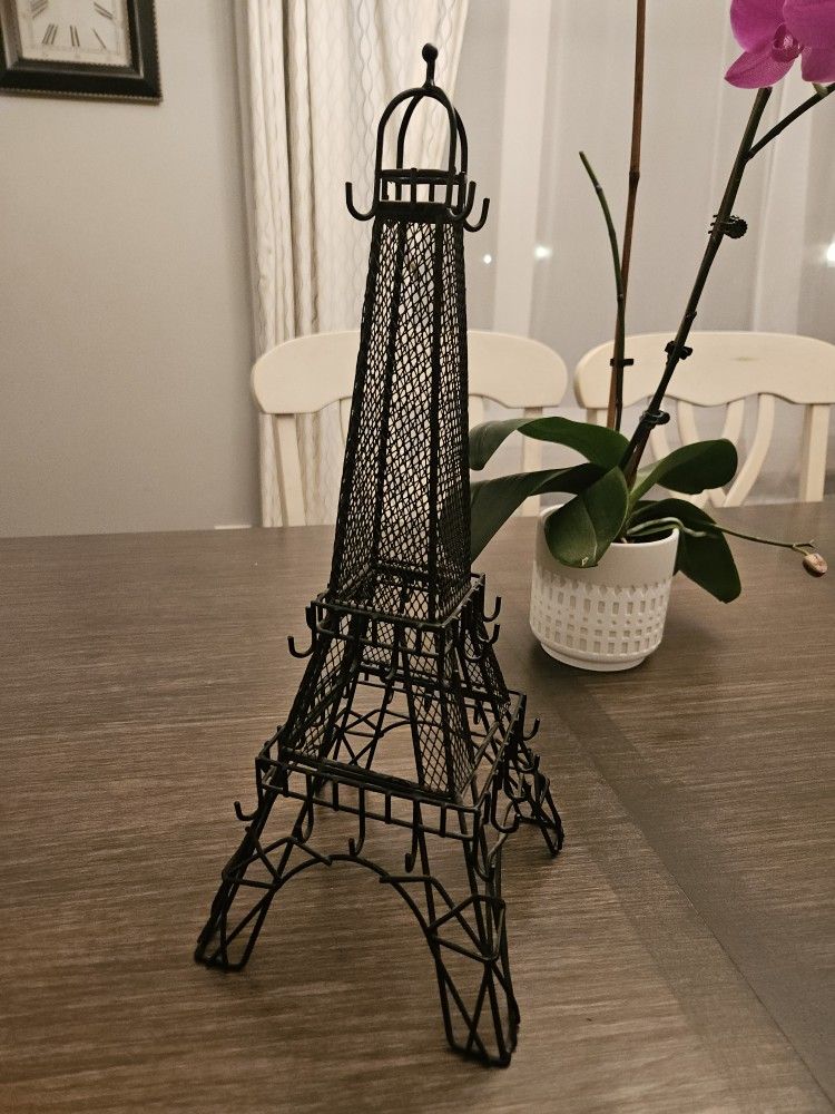 Jewelry Stand / Display Eiffel Tower! Beautiful Strong Sturdy For Home Or Retail Use