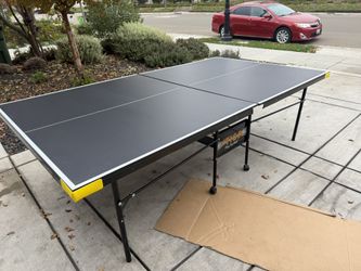 Stiga Table Tennis Table 